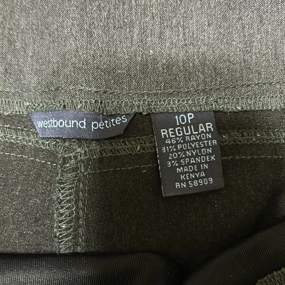 Westbound petites. Gray slacks. Size 10P regular. Great condition. Stretchy. - Picture 3 of 6